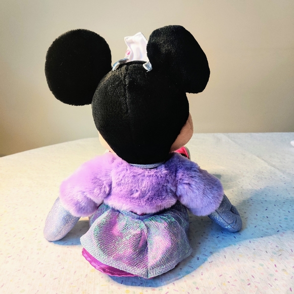 Minnie Mouse Plush 16" - Picture 3 of 8